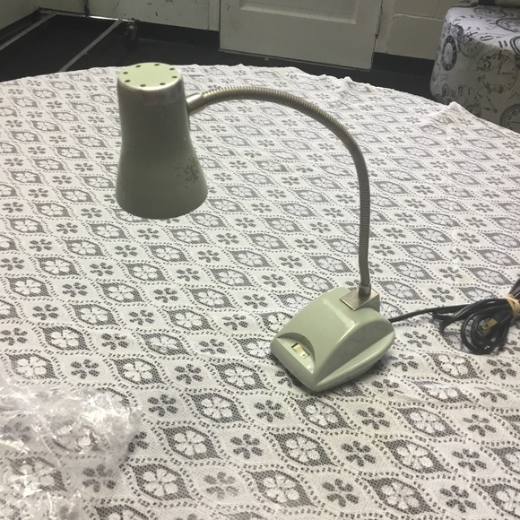 GOOSENECK VINTAGE LIGHT GREEN - Picture 1 of 5